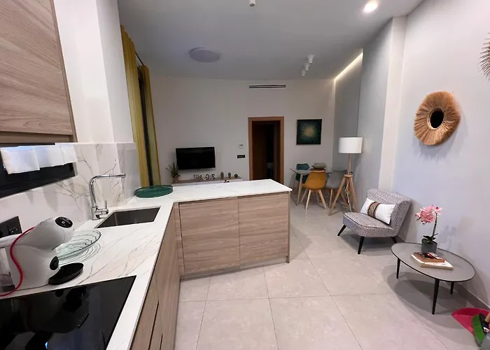 Granada 76 * نيرخا